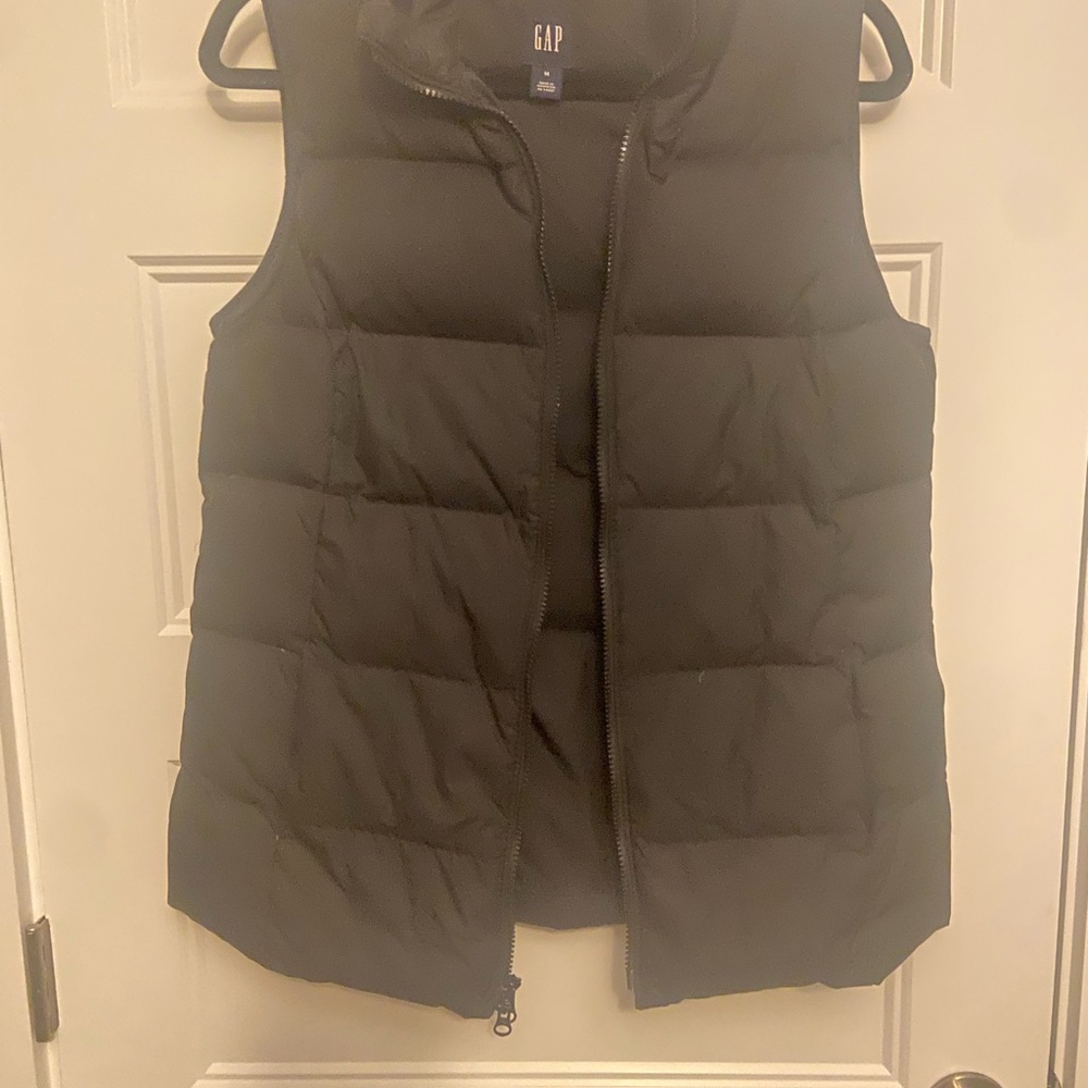 GAP Black Puffer Vest